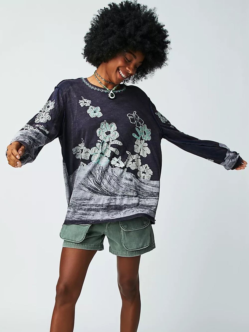 We The Free People Chasing Waves Embroidered Long Sleeve Oversized Top Small - Picture 3 of 9